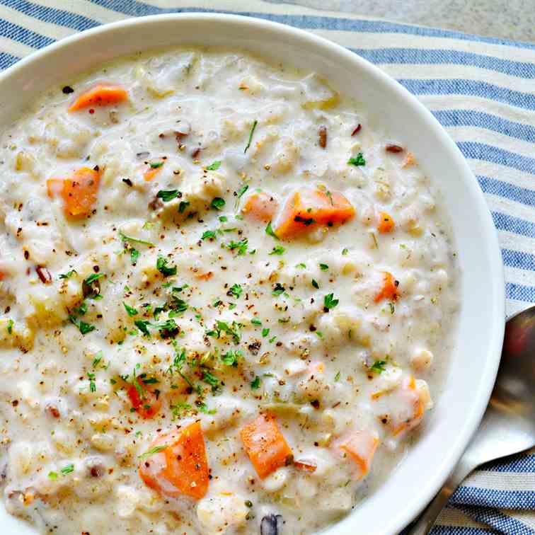 Slow Cooker Chicken and Wild Rice Soup