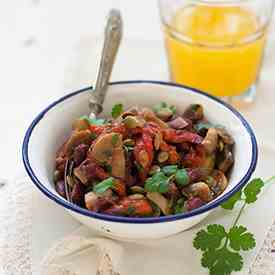 Roasted red pepper and pumpkin seed salad