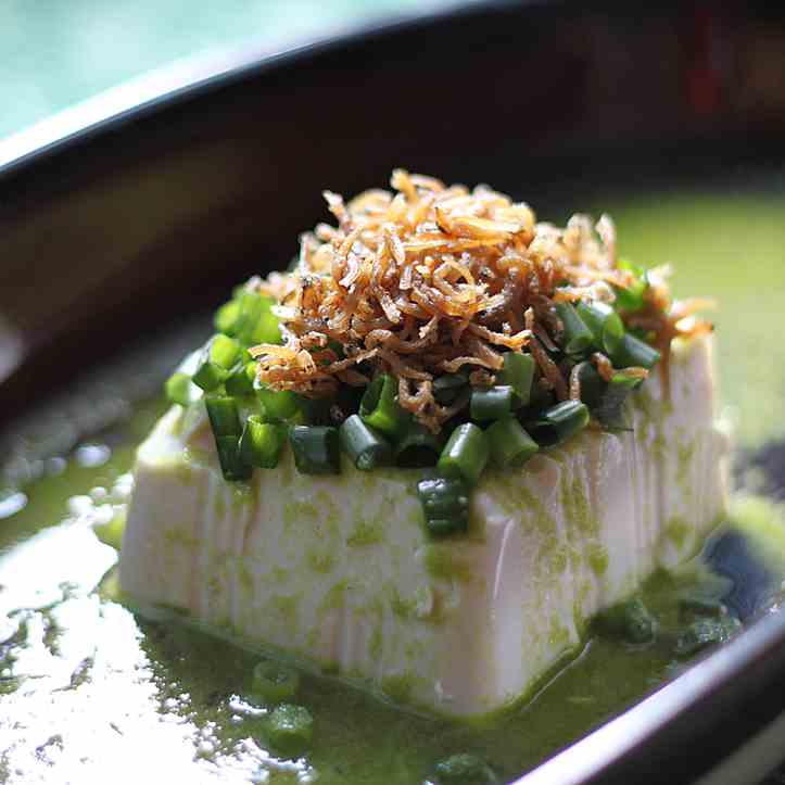 Silky tofu in scallion & ginger sauce