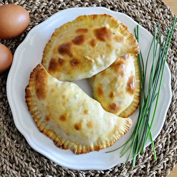 3-Ingredient BREAKFAST EMPANADAS