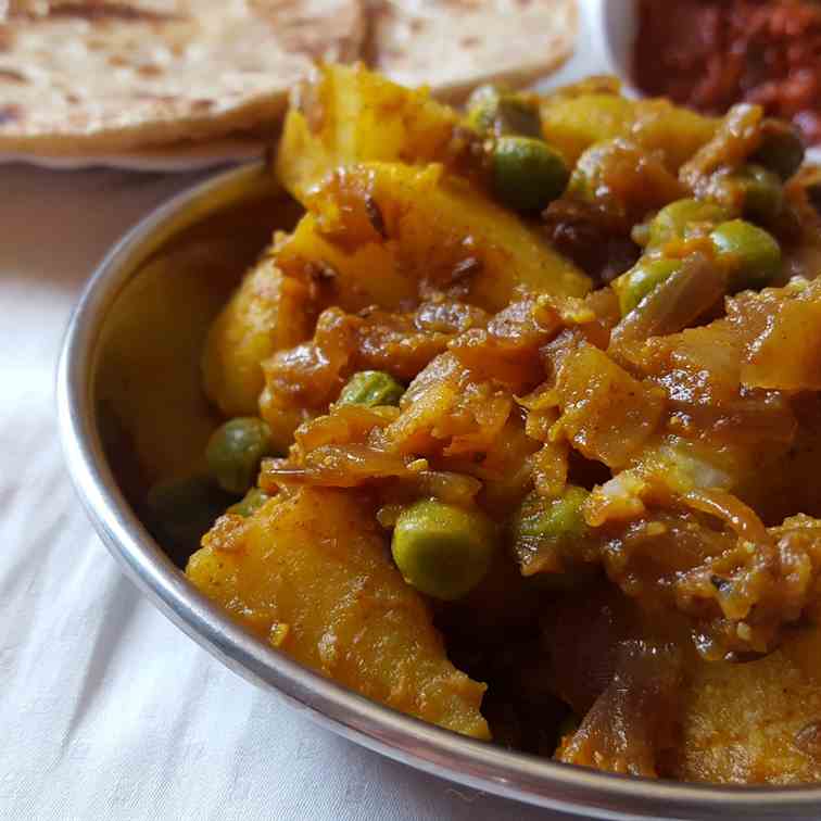 Dry Aloo Matar