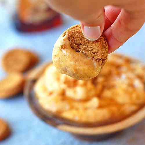 Pumpkin Dip for Gingersnaps