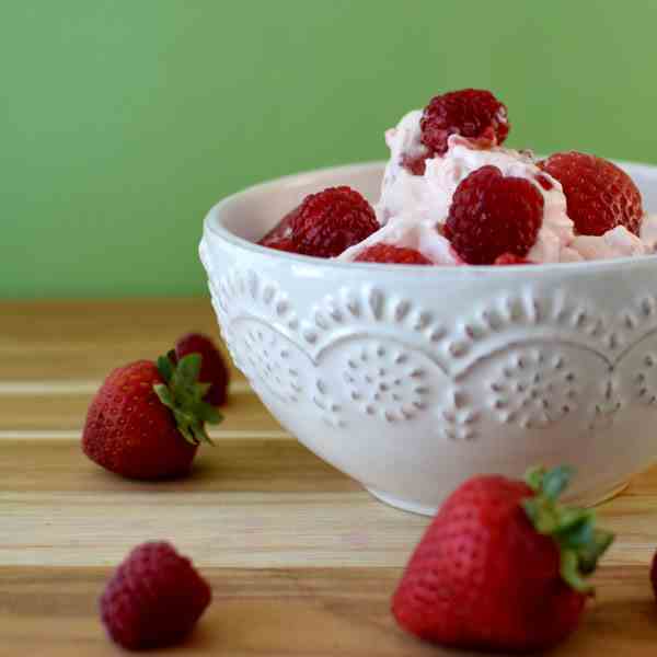 Easy Berry Cream Mix