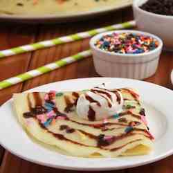 Skinny Funfetti Crêpes