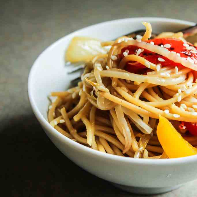 Sesame Garlic Noodles with Crunchy Vegetab