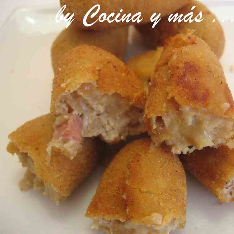 Caramelized onion croquettes, prosciutto a