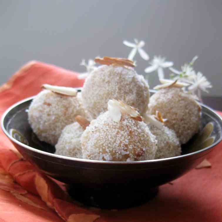 Coconut laddu