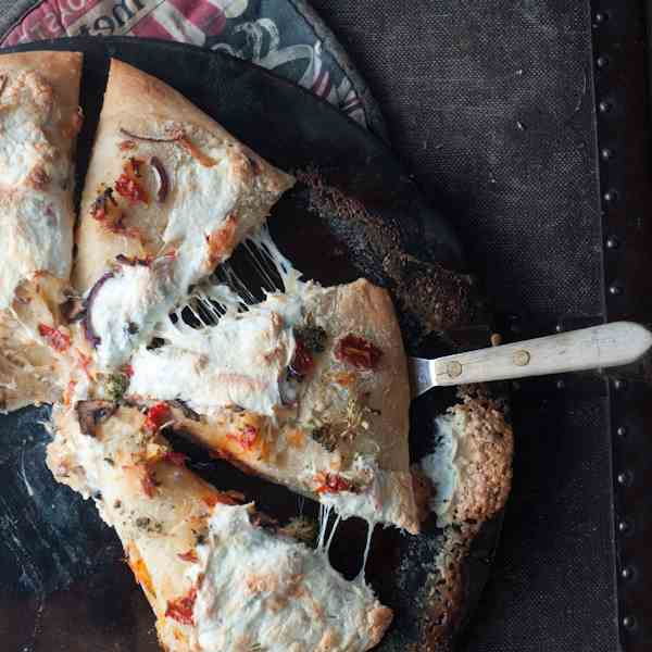 Broccoli Chicken Alfredo Pizza