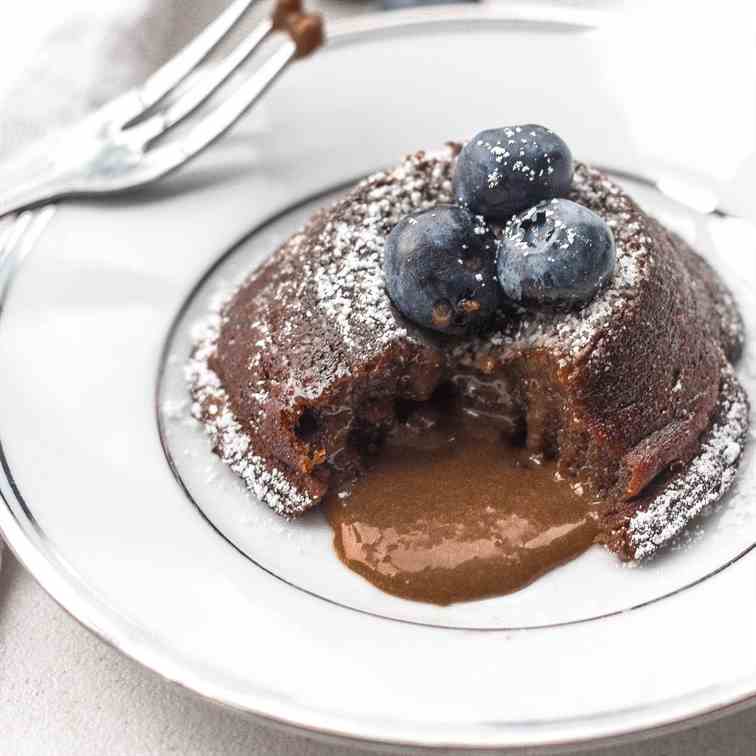 Easy Molten Chocolate Lava Cakes