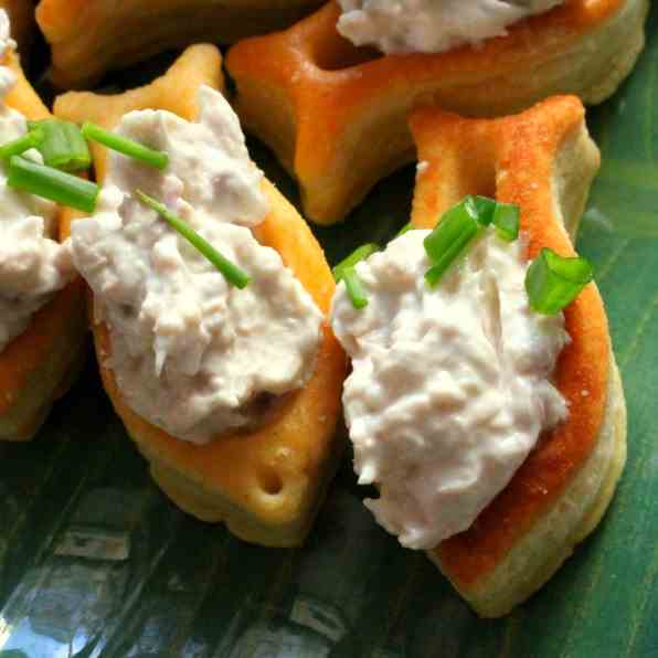 Small Vol-au-Vent with Tuna fish filling