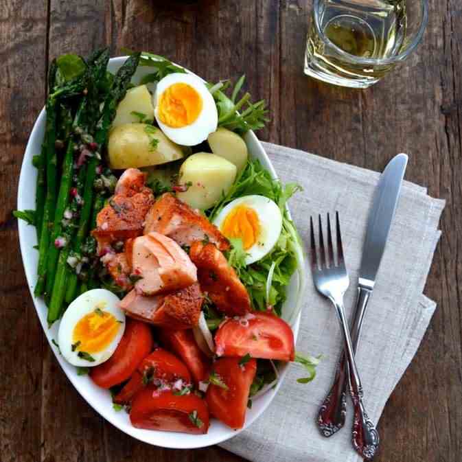 WARM SALMON SALAD NICOISE