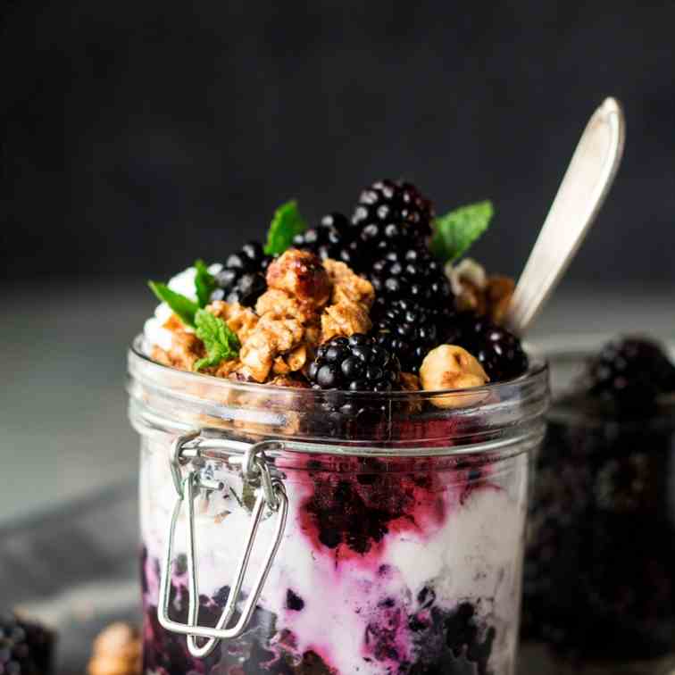 Granola pots with blackberries