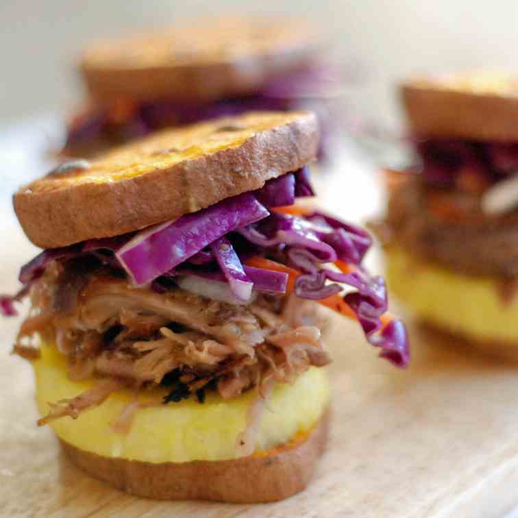 Aloha Pulled Pork Sliders