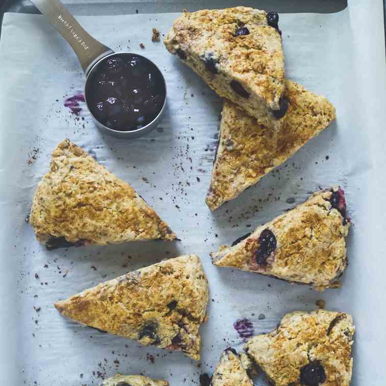 Easy Blueberry Scones