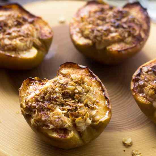 Cheesecake Stuffed Baked Apples