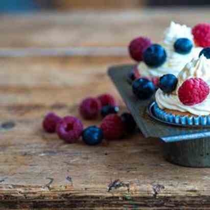 Victoria sponge cupcakes