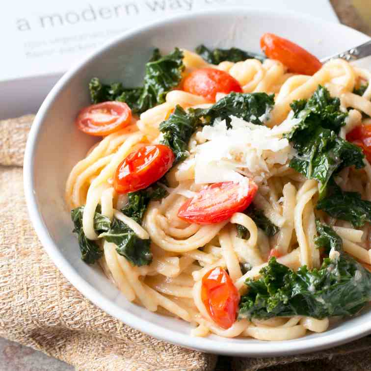 Kale, Tomato, and Lemon One-Pot Spaghetti