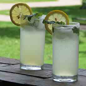 Mint Lemonade with Rum