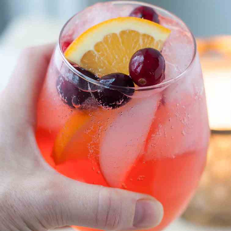 Sparkling Cranberry Orange Vodka Cocktail 