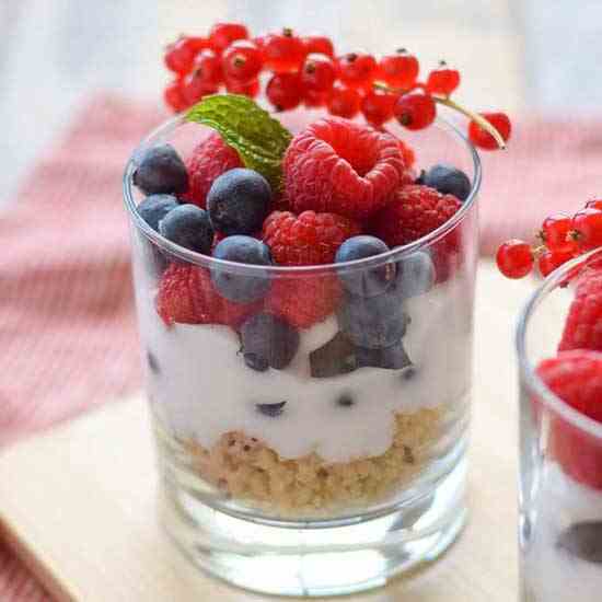 High Protein Quinoa Yogurt Parfait