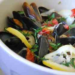Spicy Mussels in White Wine