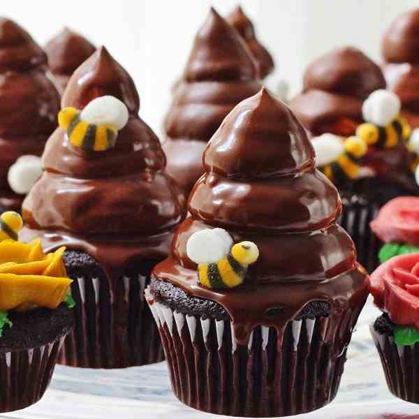 Chocolate Beehive and Rose Cupcakes