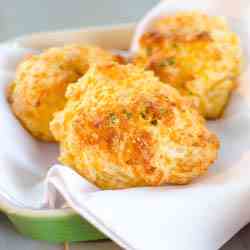 Cheddar Bay Biscuits