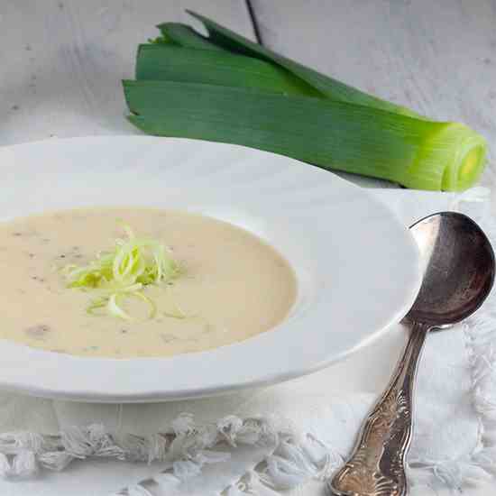 Dutch mustard and leek soup