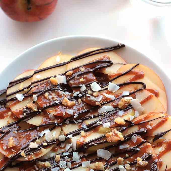 Apple Nachos with Vegan Caramel Sauce