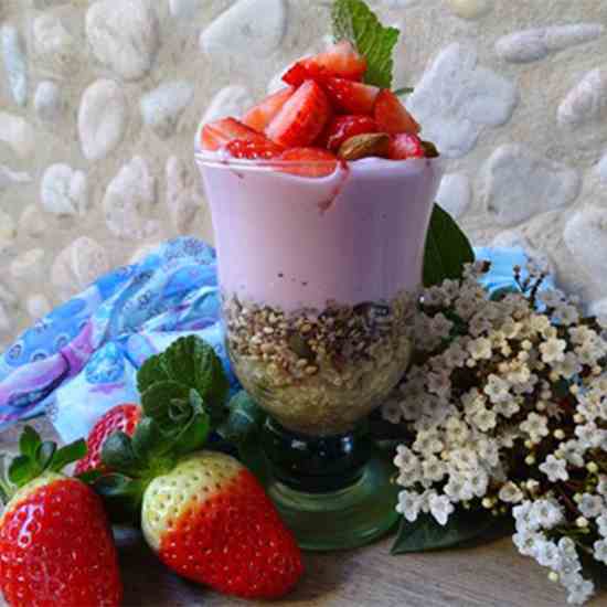 Breakfast Quinoa Parfait