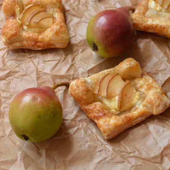 Quick Pear - Demerara Sugar Tarts