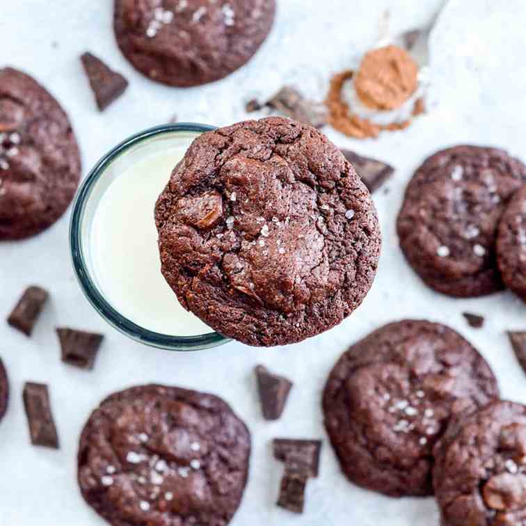 Paleo Triple Chocolate Brownie Cookies