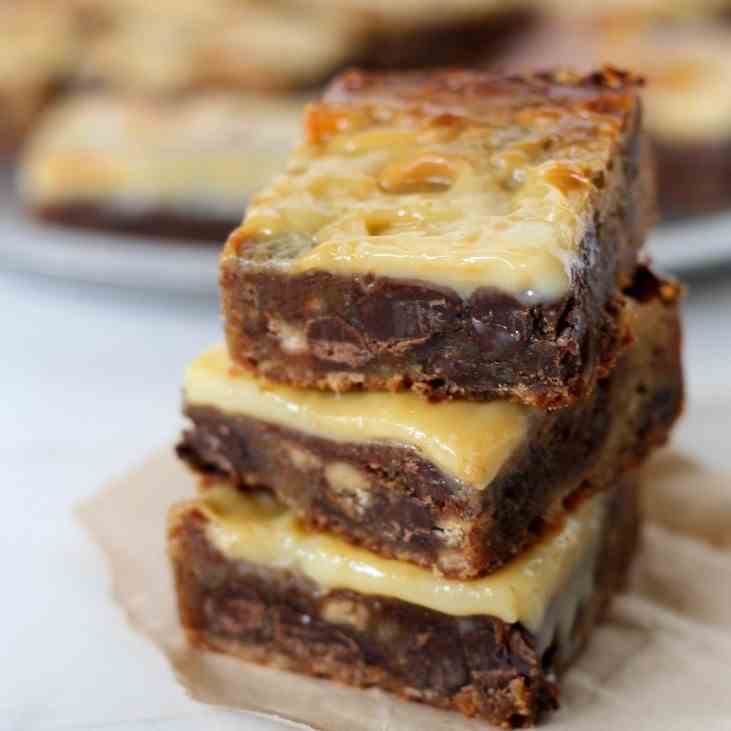 Gooey Chocolate Toffee Blondies