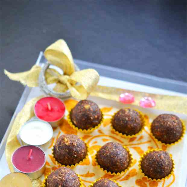 Oats Dry Fruits Ladoo (Balls)