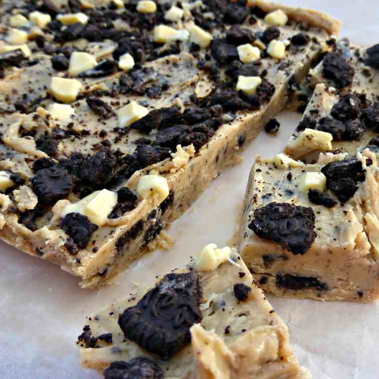 Oreo and White Chocolate Fudge