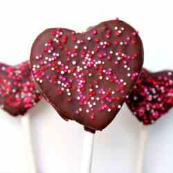 Chocolate Raspberry Marshmallow Pops