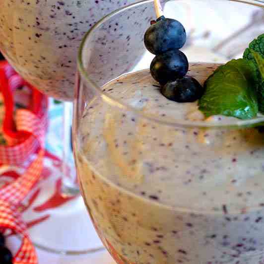 Blueberry oatmeal breakfast