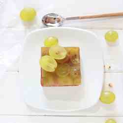 Mini Cheesecakes, grapes and quince