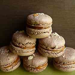 Hazelnut Macaron w/Caramel-Coffee Ganache