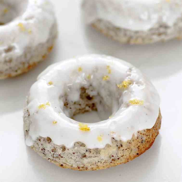 Lemon and Poppy Seeds Baked Donuts