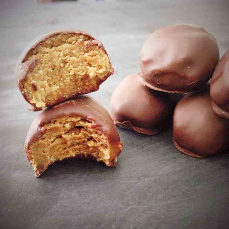 Paleo Peanut Butter Cups