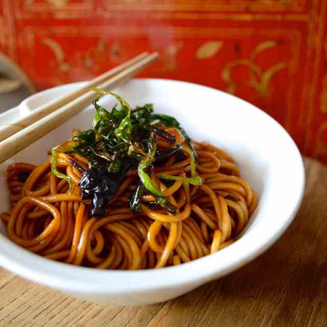 SOY SCALLION NOODLEs