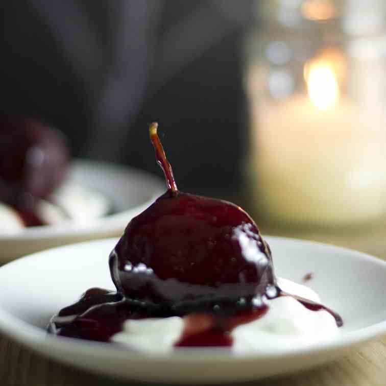 Poached Apple in syrup with Vanilla Bean