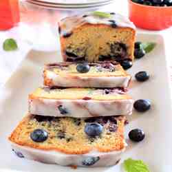 Plum Cake de Yogurt,limón y Arándanos