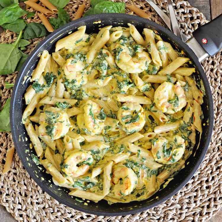 Creamy Saffron Pasta with Shrimp - Spinach