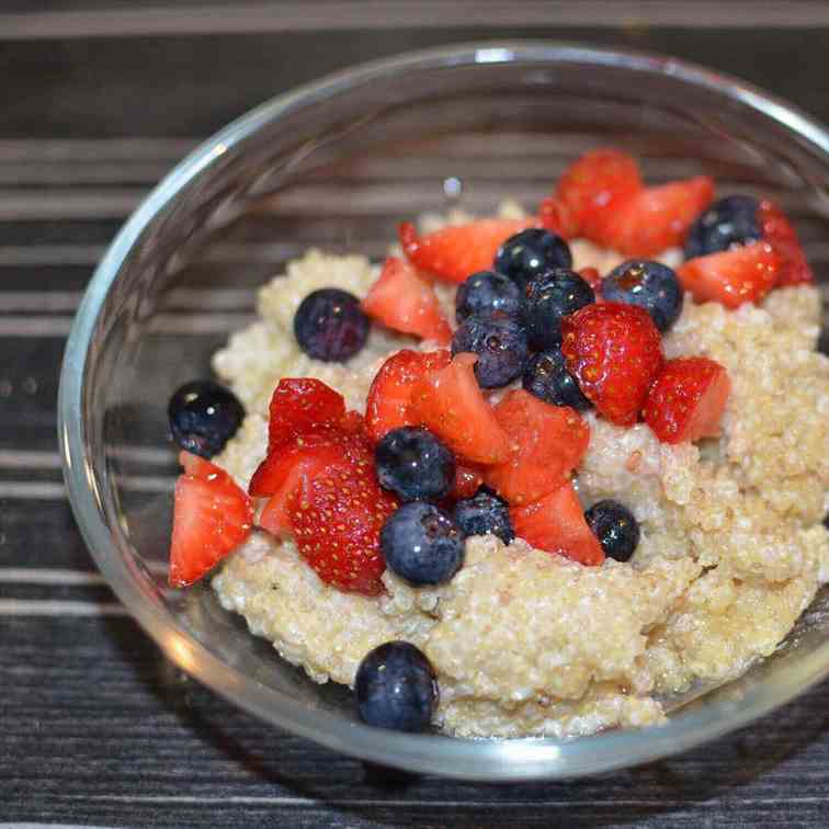 Quinoa Bowl with Strawberry Dressing