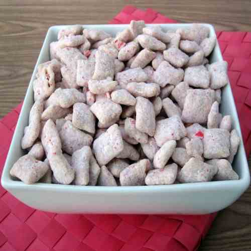 Candy Cane Muddy Buddies