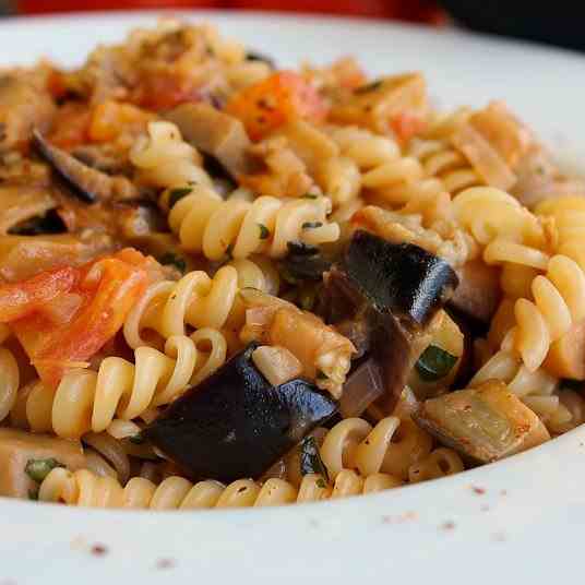 Pasta with eggplant