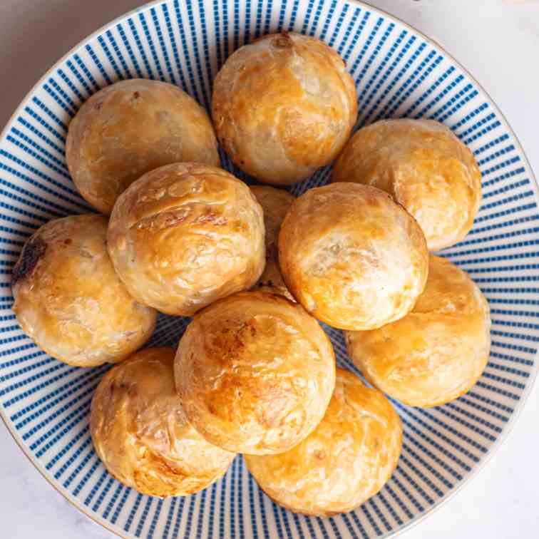 Puff Pastry Chicken Balls