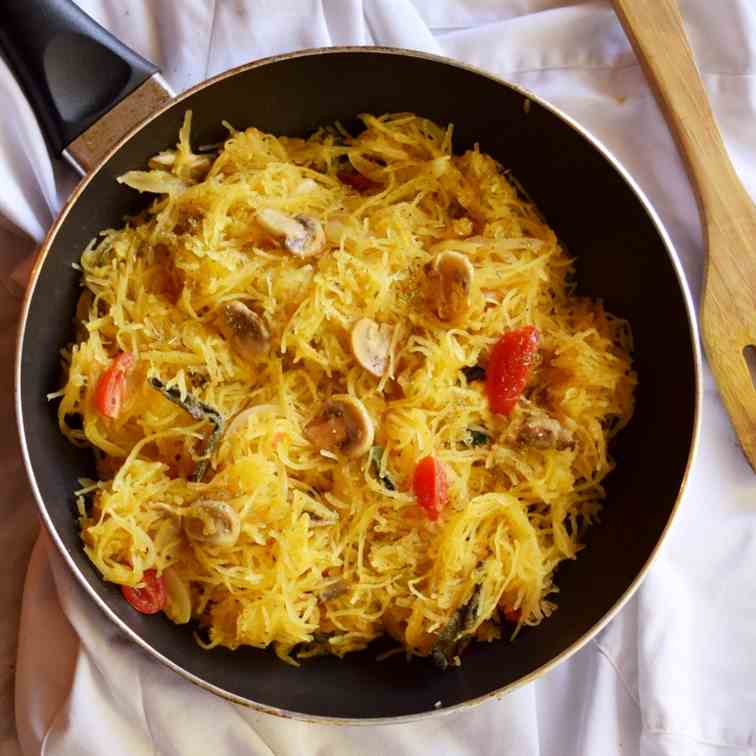 Spaghetti Squash Pasta with Mushrooms 